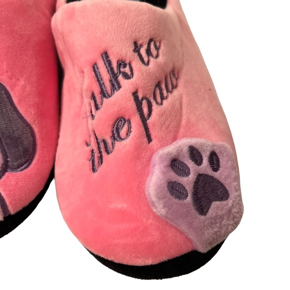 Talk To The Paw Dog Pink and Purple Slippers Size Medium NWOT - Picture 6 of 7